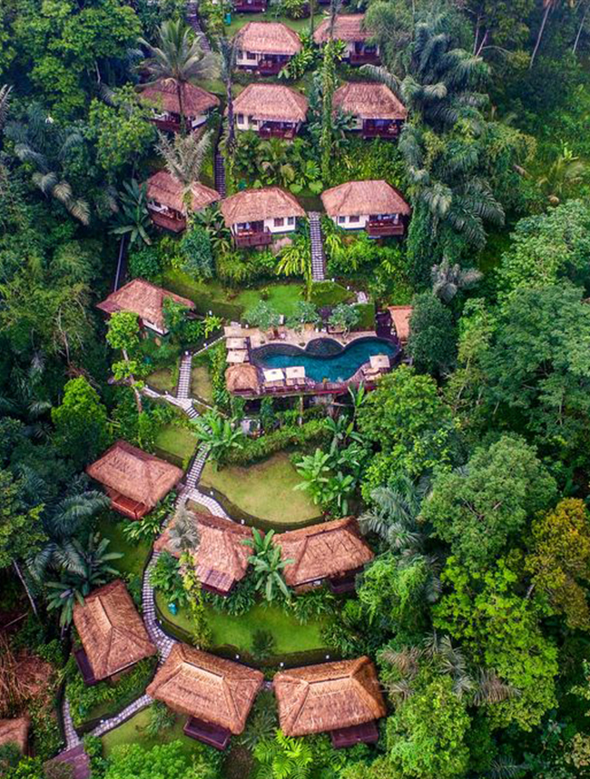 Lieu exceptionnel pour l'organisation d'un événement : comité de direction, séminaire, congrès, convention, lancement de produit, family day ou mariage. 
