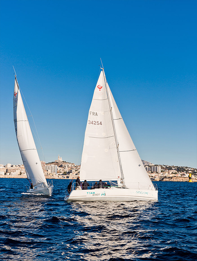 Organisation d'une régate dans le Vieux-Port de Marseille pour la convention de EY, Ernst and Young, cabinet d'avocats et leurs clients. 